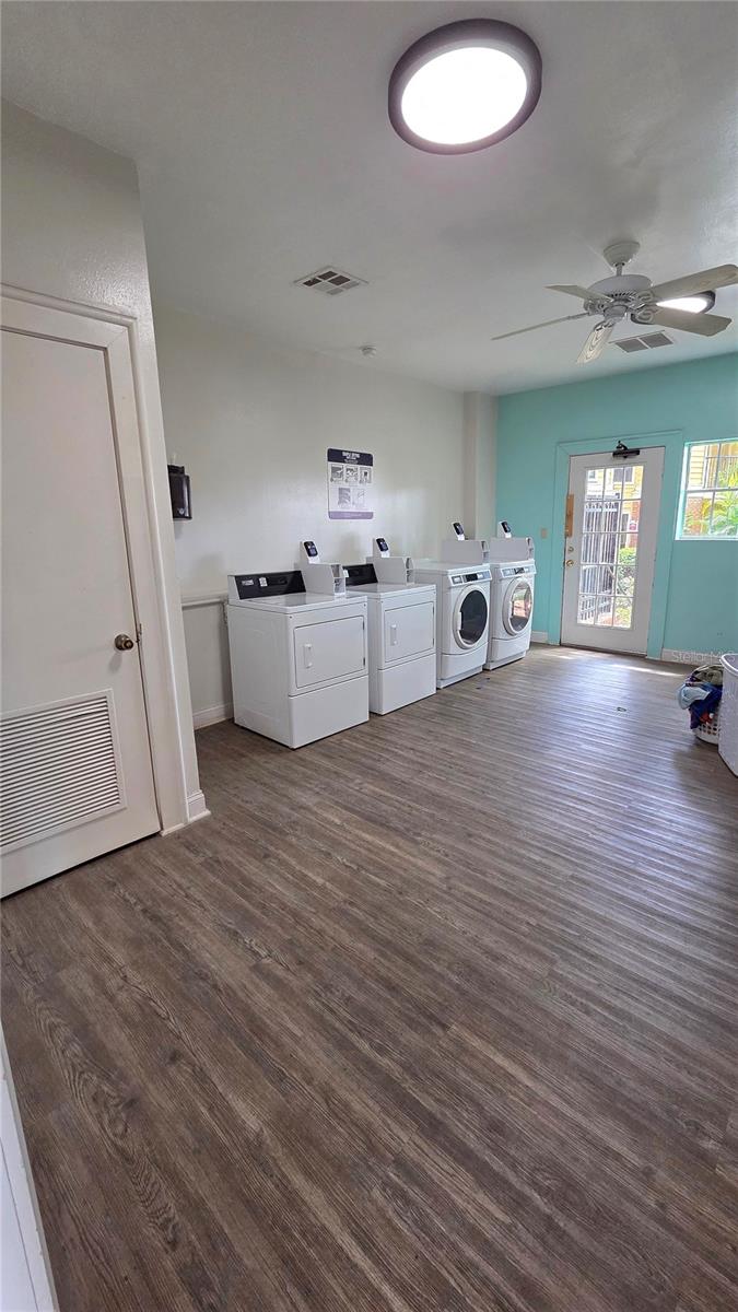 Image 30 of 34 For 8630 Mallard Reserve Drive 105