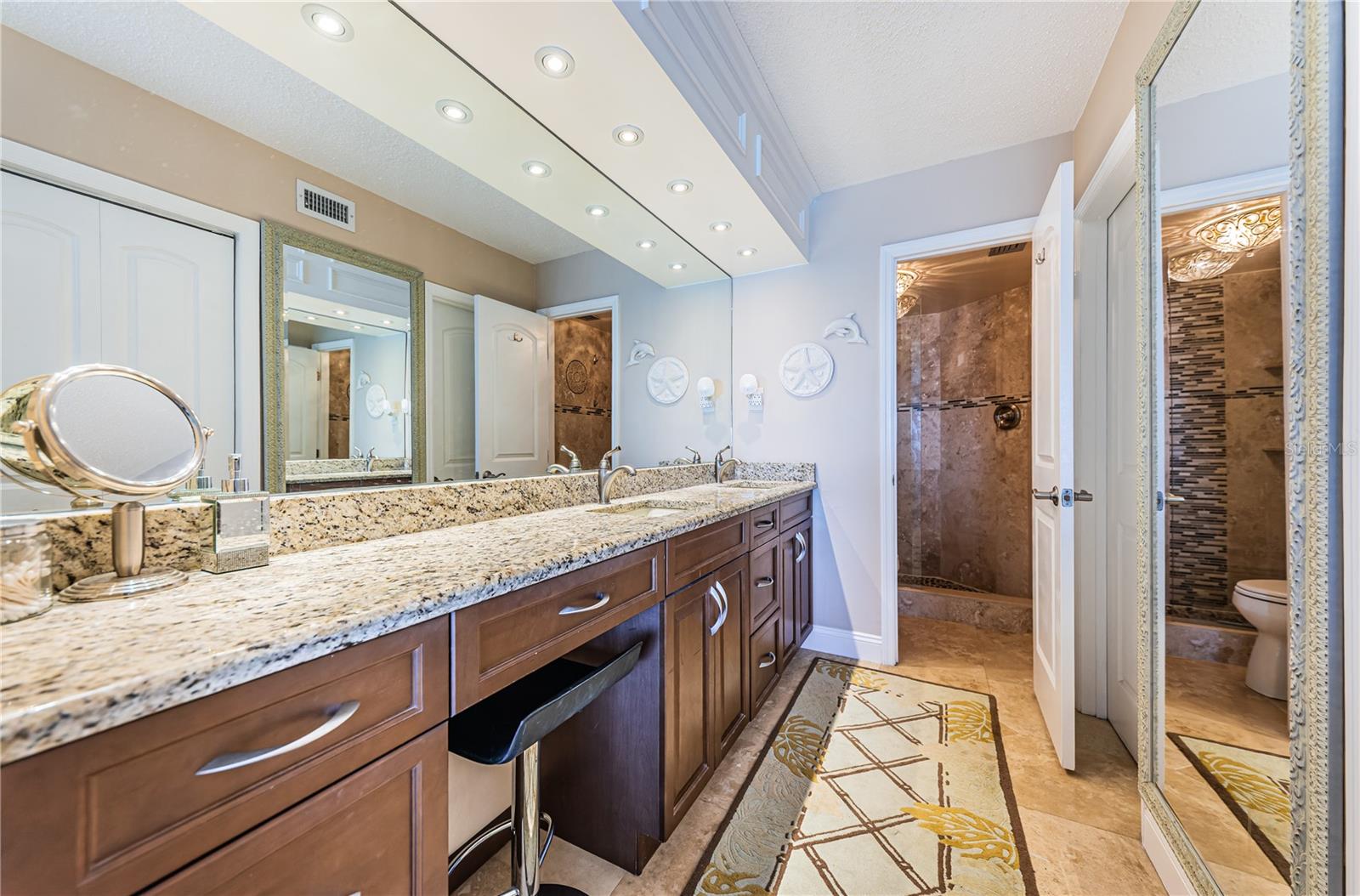 Image 20 of 42 For 5541 Puerta Del Sol Boulevard S 414