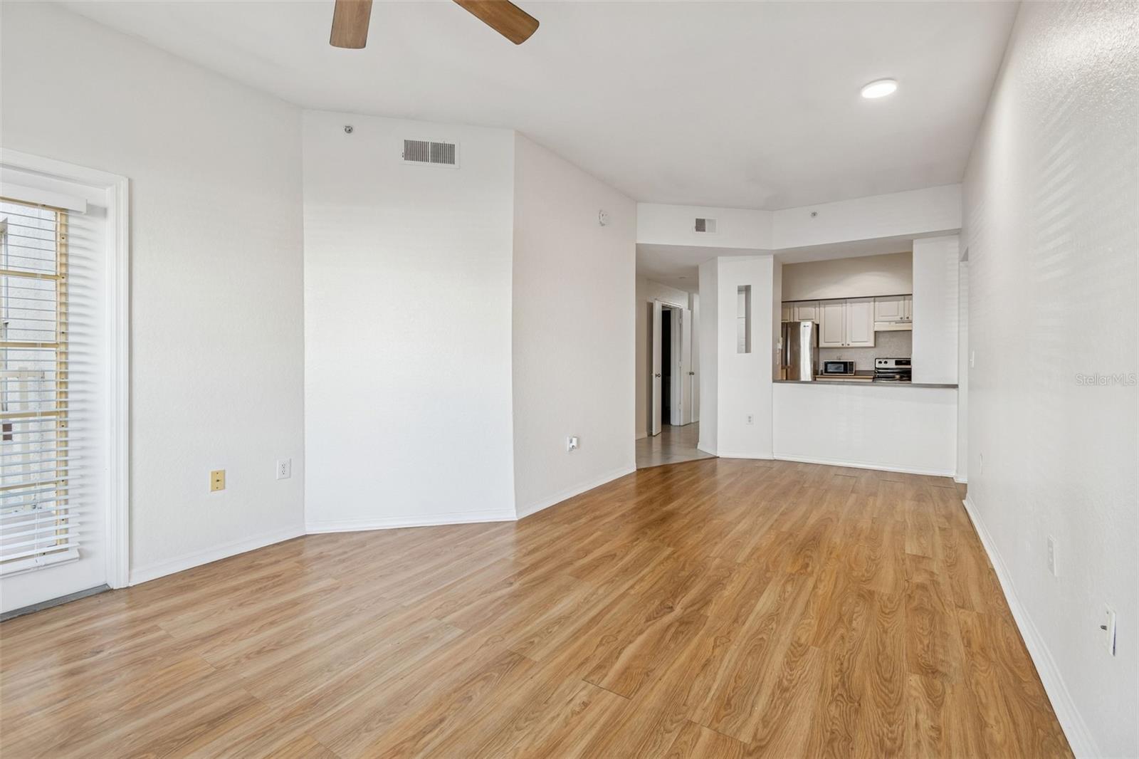 Image 8 of 35 For 501 Moody Avenue 1112