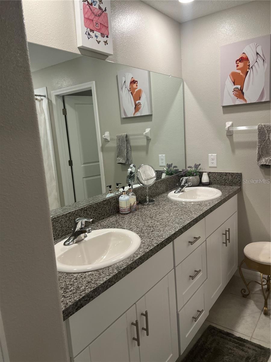 Image 9 of 15 For 31811 Sun Kettle Loop