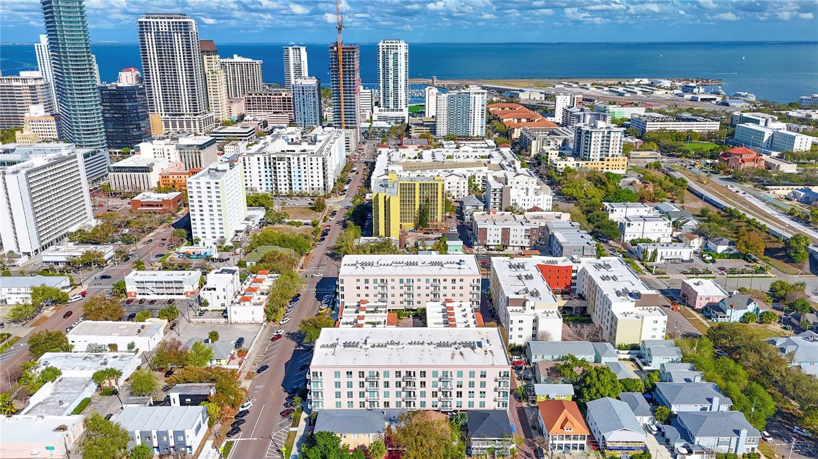 Listing photo id 1 for 644 3rd Avenue S 303