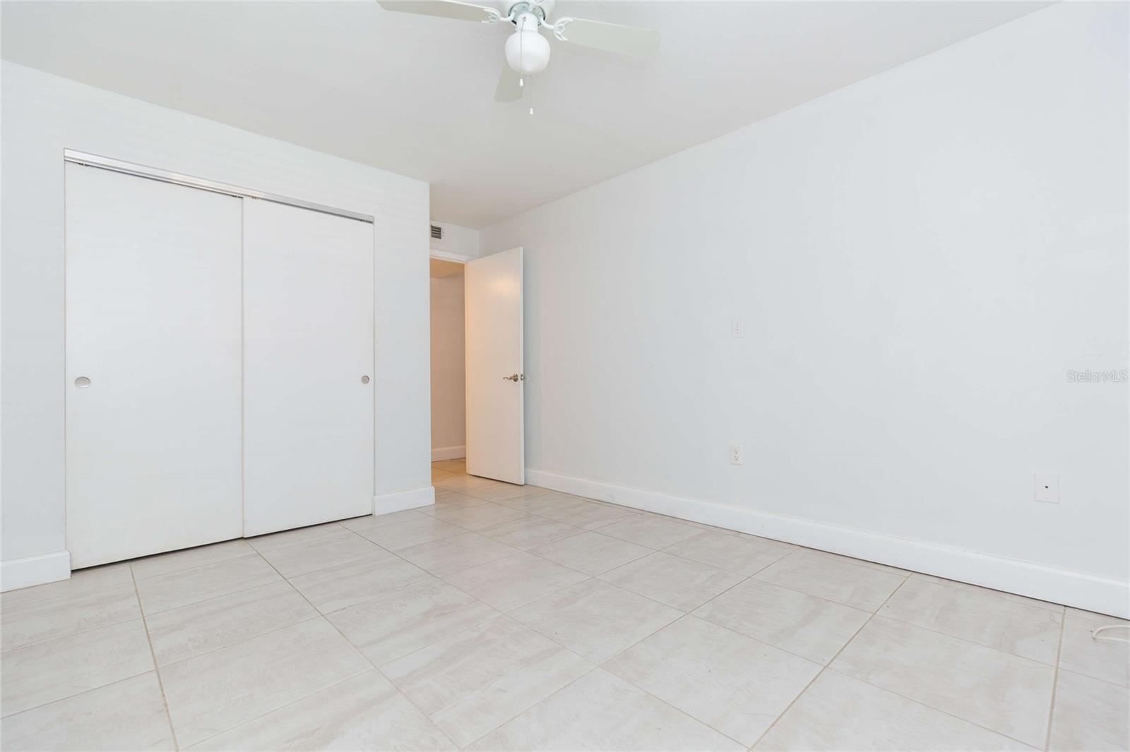 Image 11 of 21 For 5221 Bayshore Boulevard 19