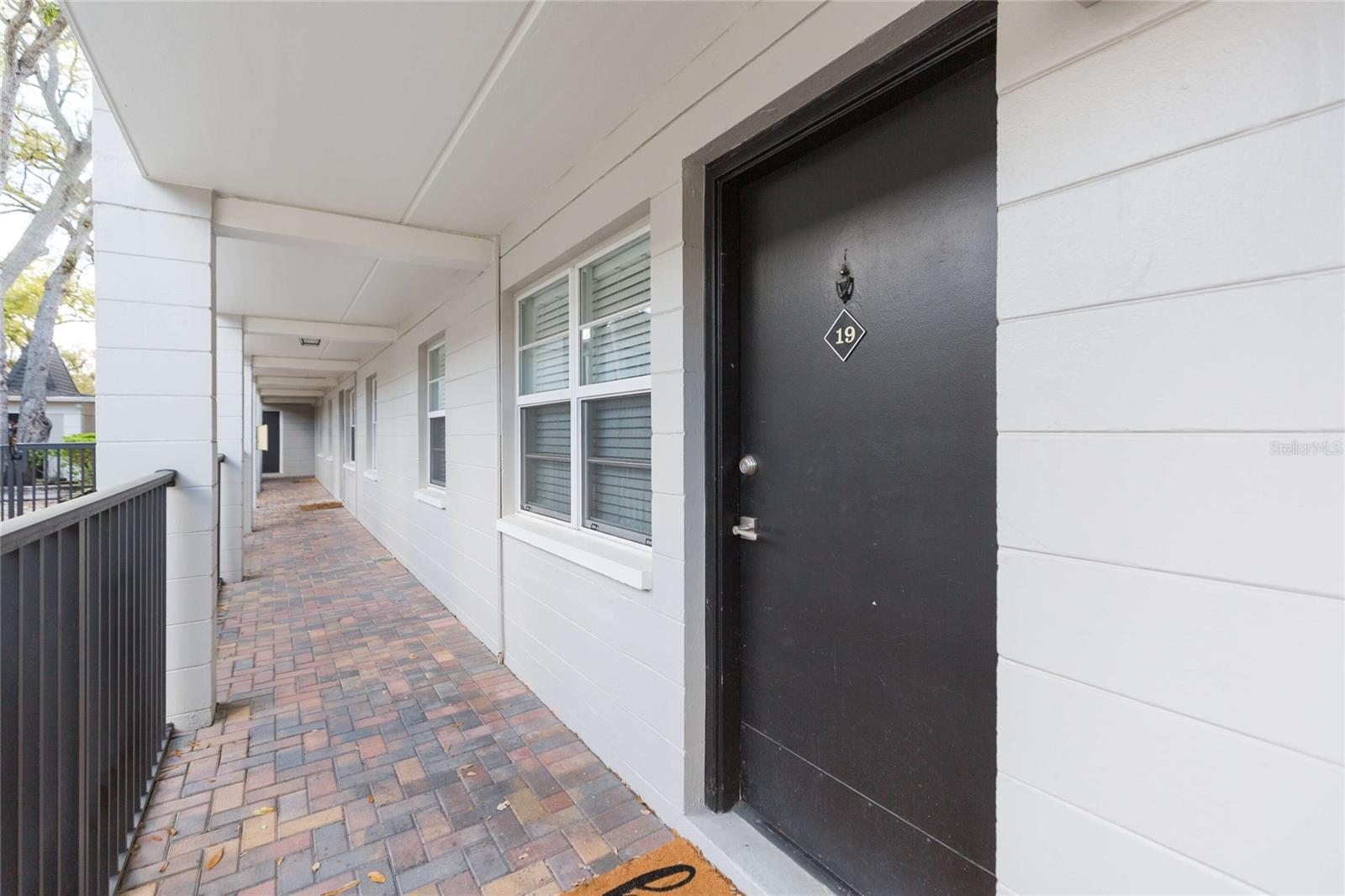 Image 3 of 21 For 5221 Bayshore Boulevard 19