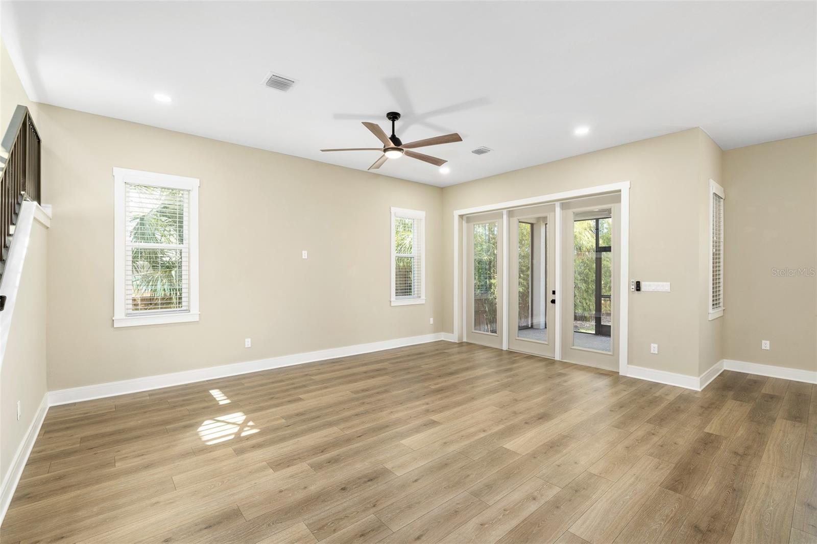 Image 38 of 41 For 213 Giddens Avenue