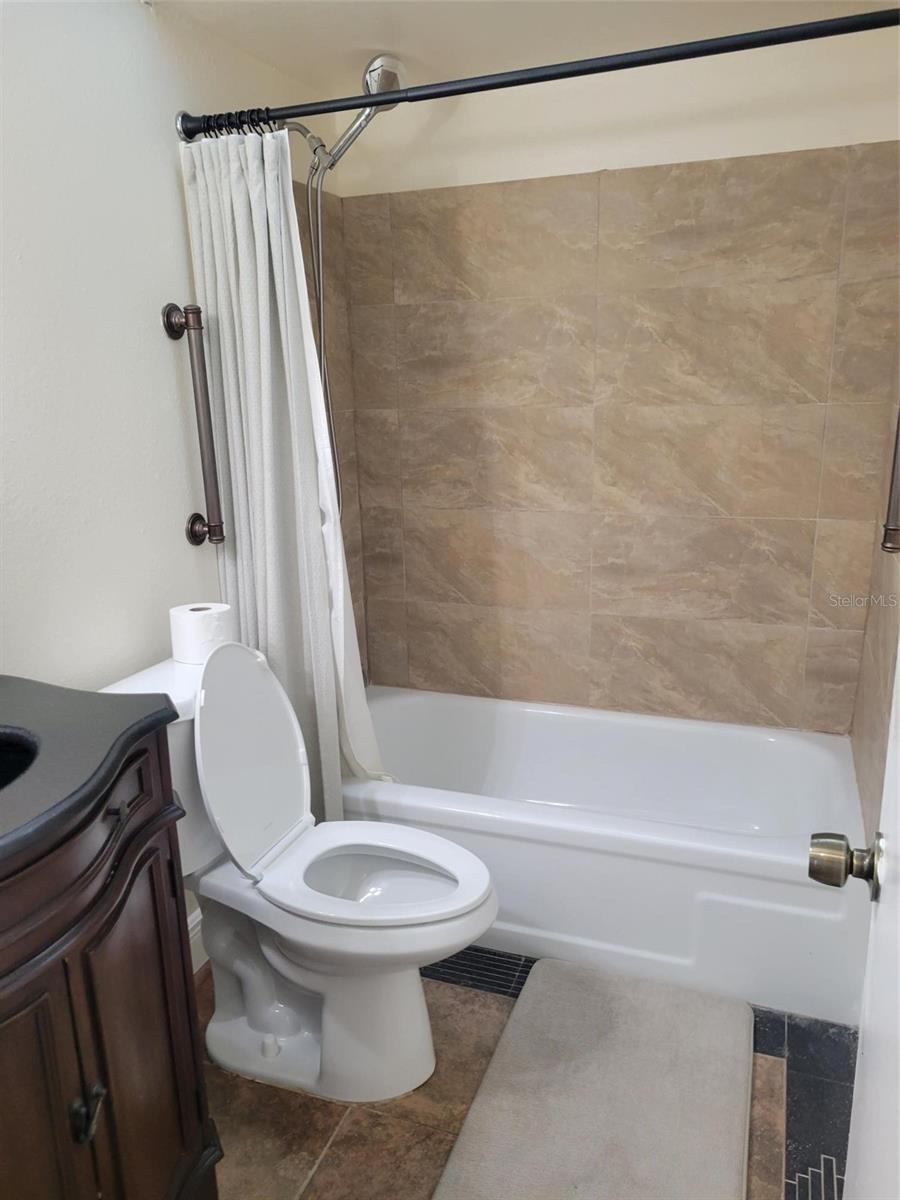 Listing photo id 14 for 10032 65th Avenue N 8