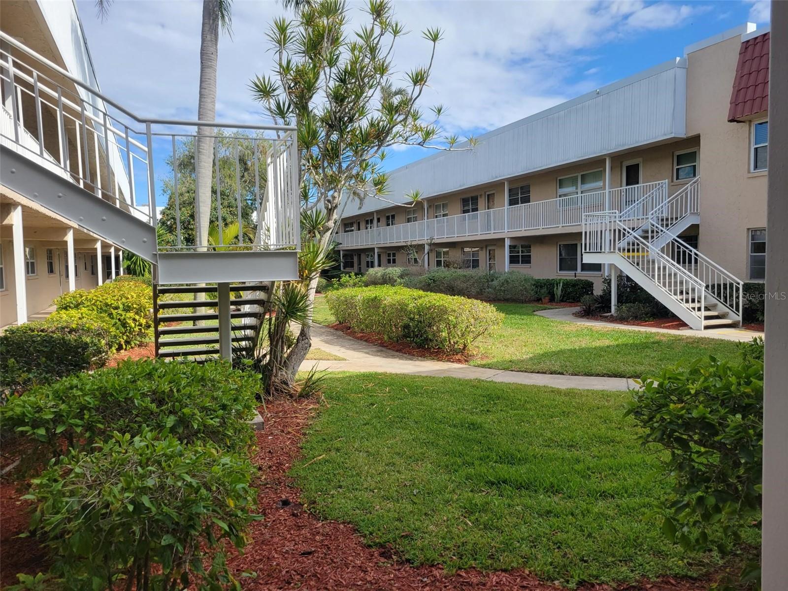 Listing photo id 24 for 10032 65th Avenue N 8