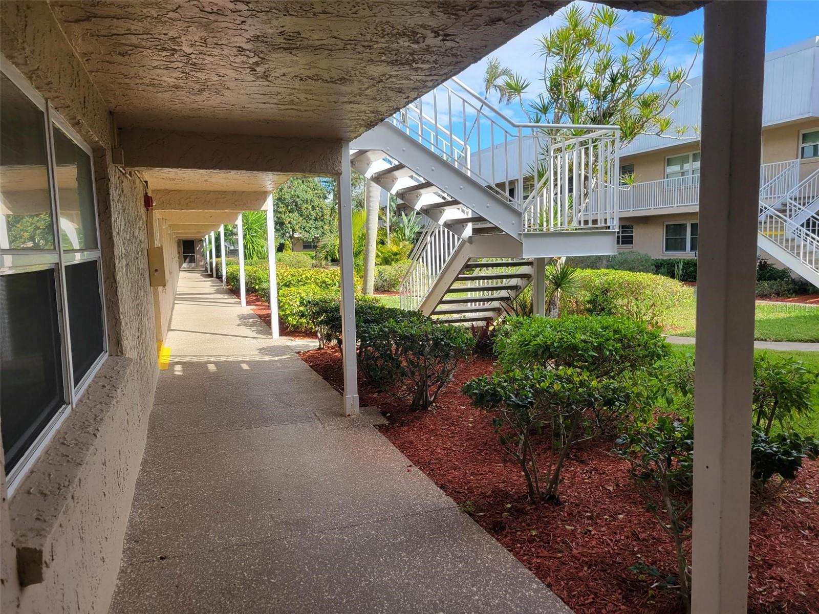 Listing photo id 27 for 10032 65th Avenue N 8