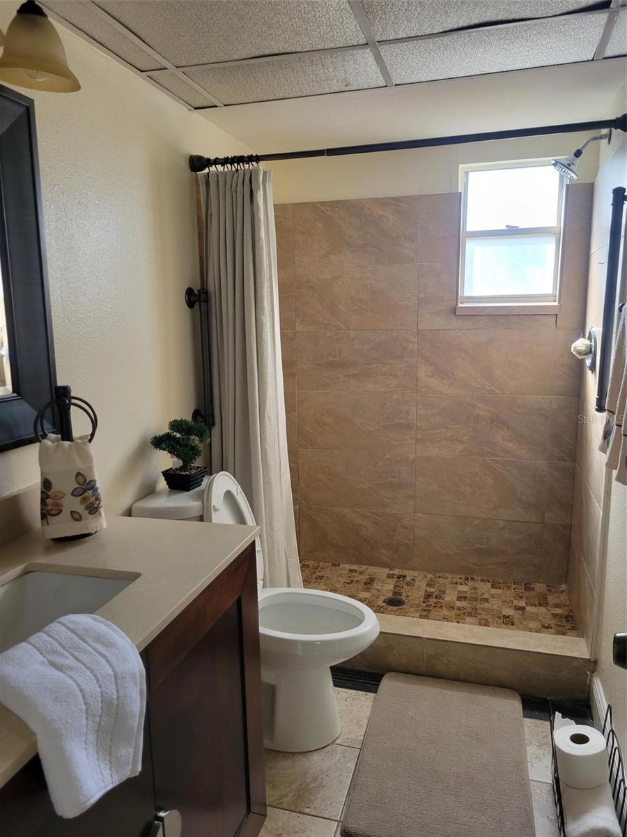 Listing photo id 34 for 10032 65th Avenue N 8