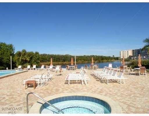 Listing photo id 43 for 10032 65th Avenue N 8