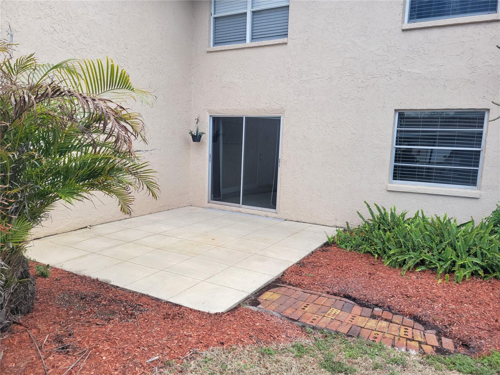 Listing photo id 53 for 10032 65th Avenue N 8