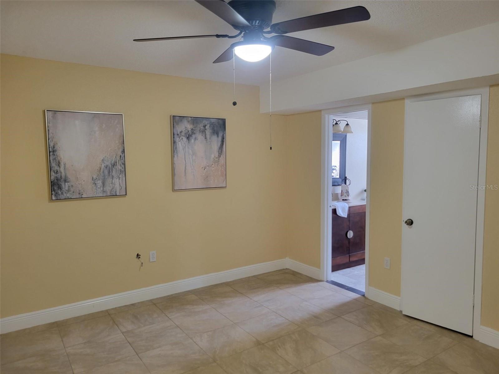 Listing photo id 7 for 10032 65th Avenue N 8