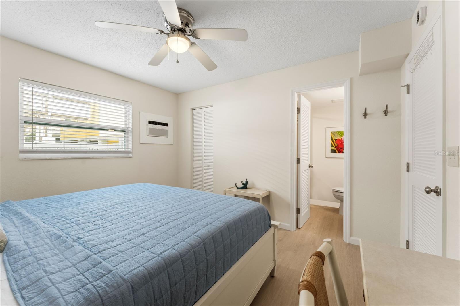 Image 17 of 37 For 2700 Gulf Boulevard 1e