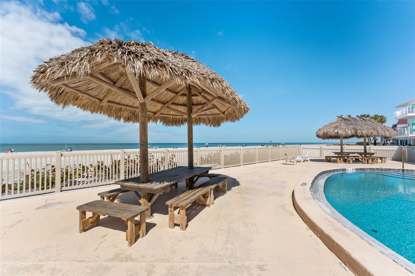 Image 30 of 37 For 2700 Gulf Boulevard 1e