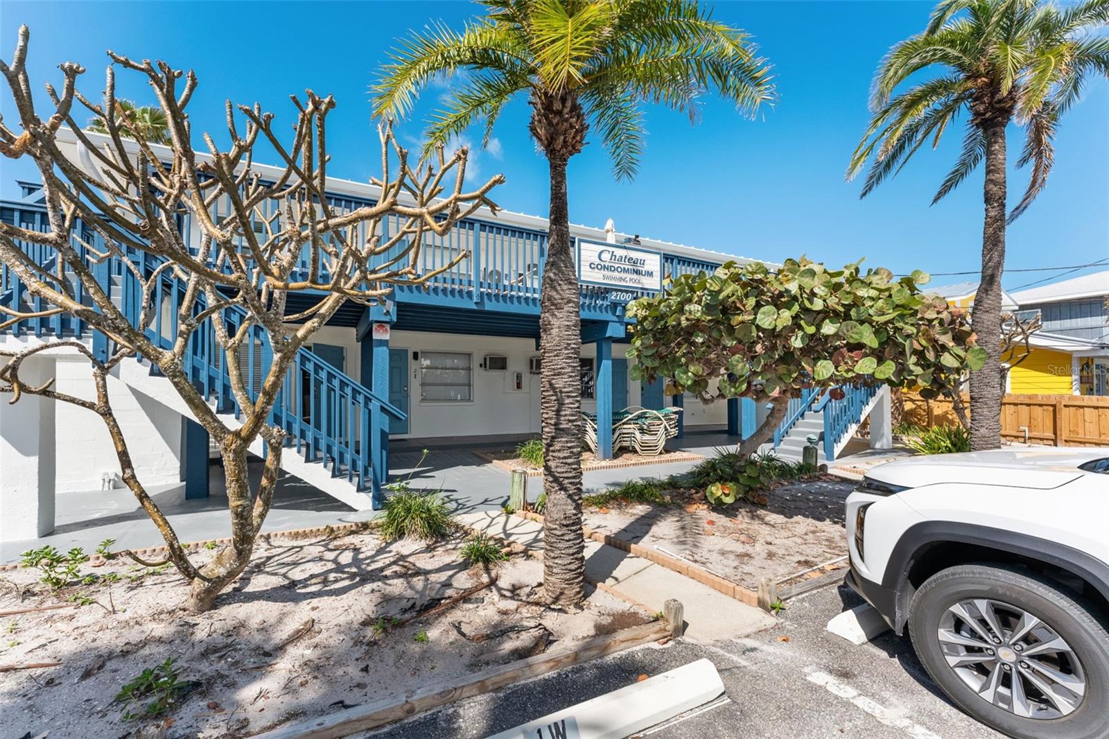 Image 35 of 37 For 2700 Gulf Boulevard 1e