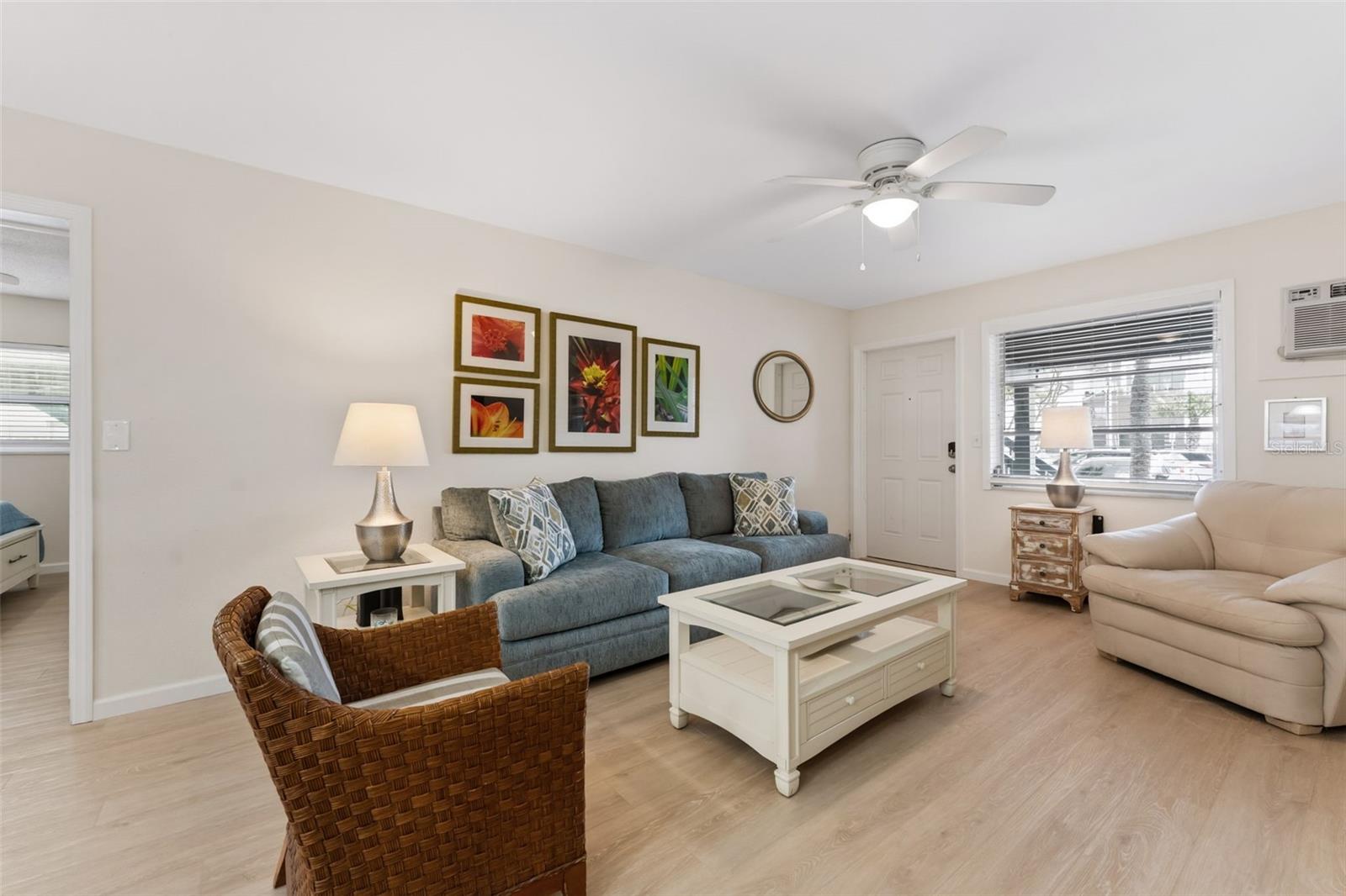 Image 8 of 37 For 2700 Gulf Boulevard 1e