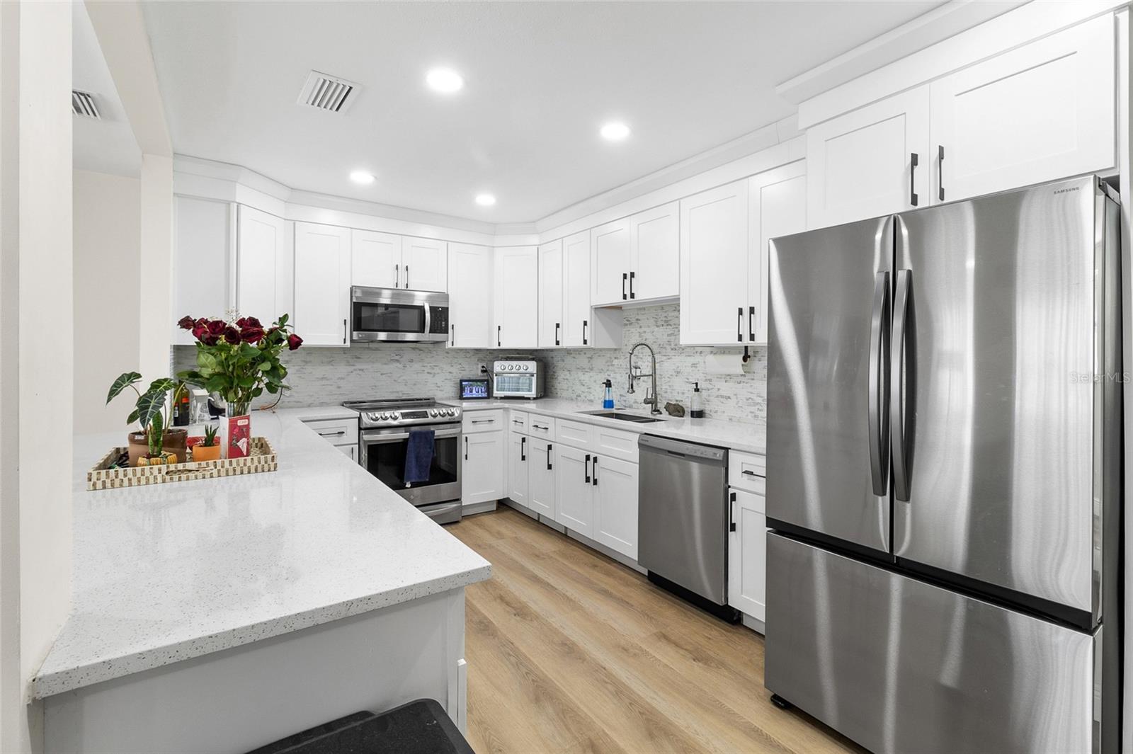 Image 10 of 36 For 12120 Croft Drive