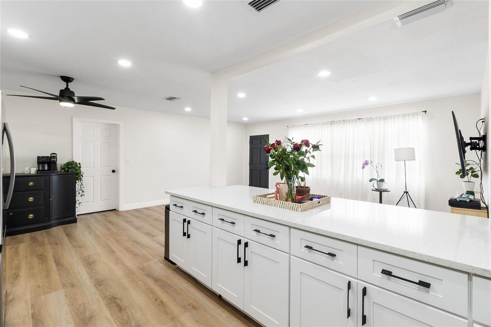 Image 11 of 36 For 12120 Croft Drive