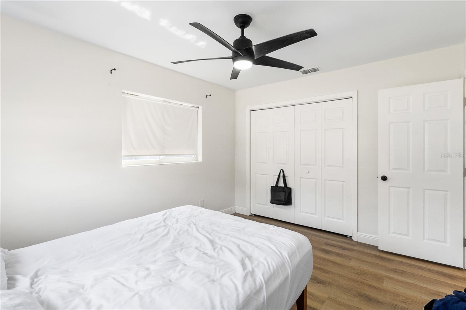 Image 21 of 36 For 12120 Croft Drive