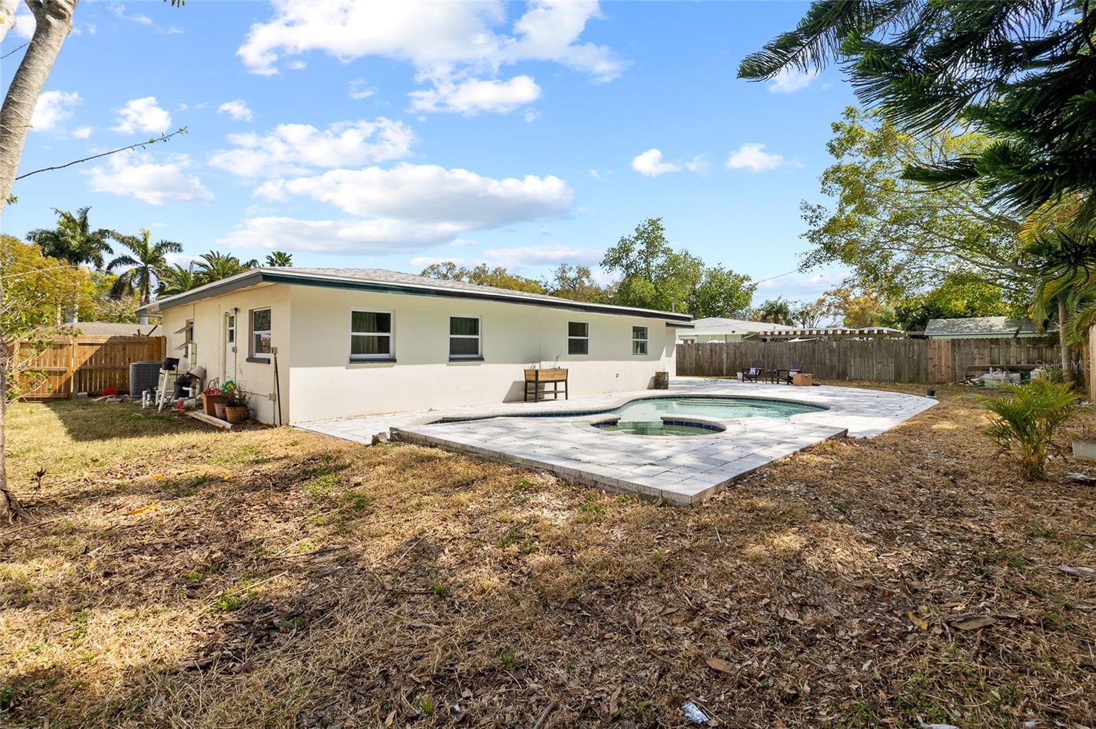 Image 27 of 36 For 12120 Croft Drive