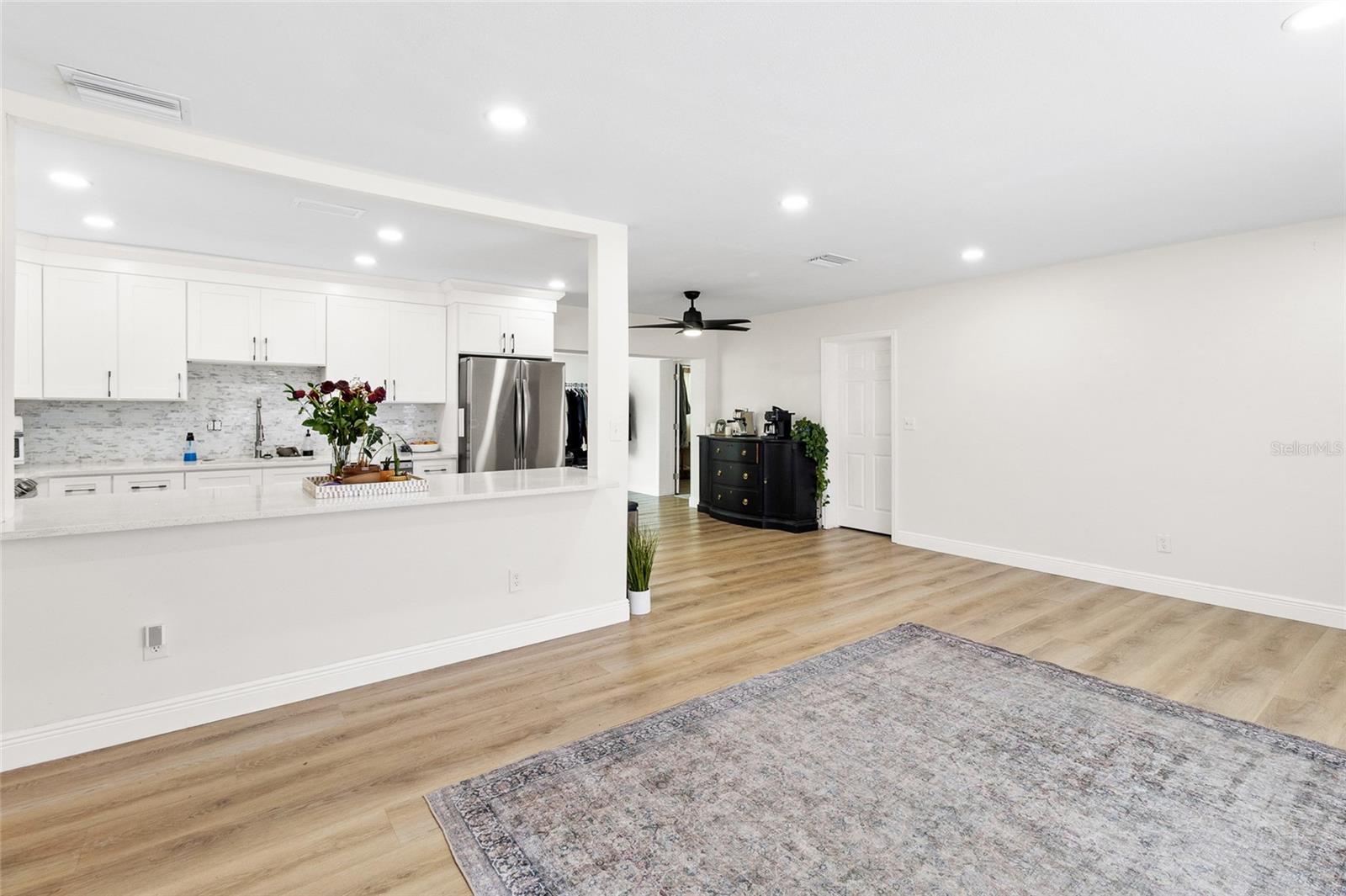 Image 7 of 36 For 12120 Croft Drive