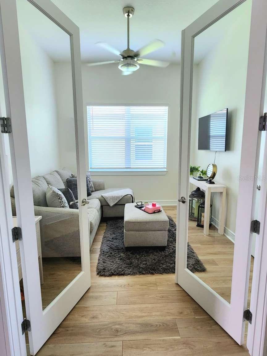 Image 24 of 41 For 9024 Barrier Coast Trail