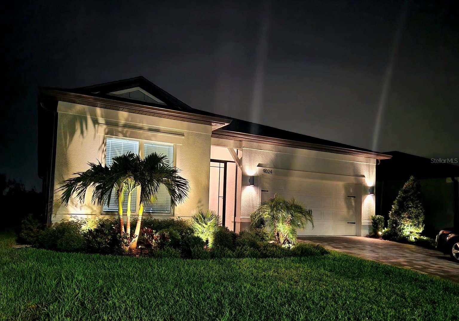 Image 3 of 41 For 9024 Barrier Coast Trail