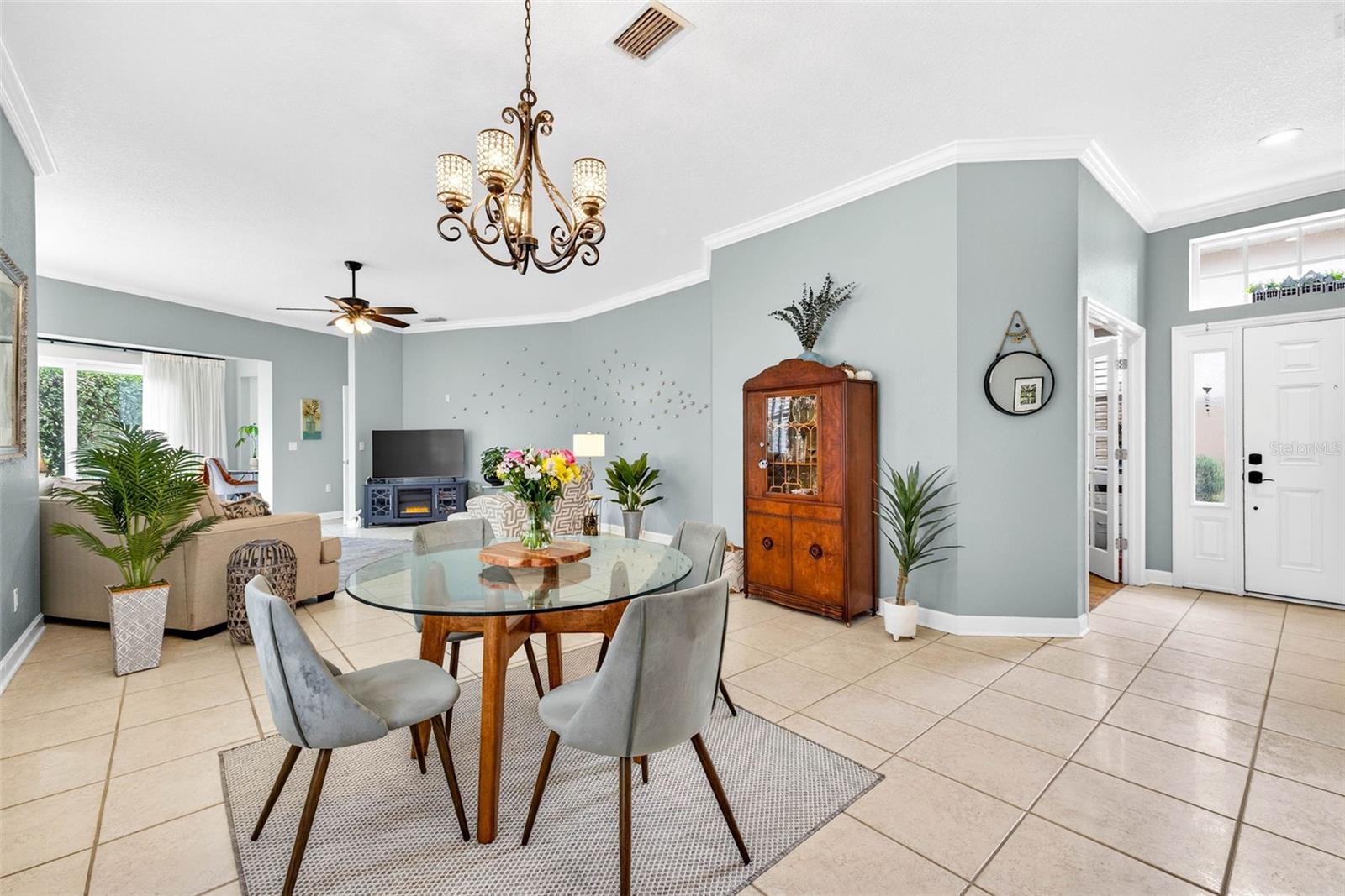 Image 15 of 90 For 5215 Fairway One Drive