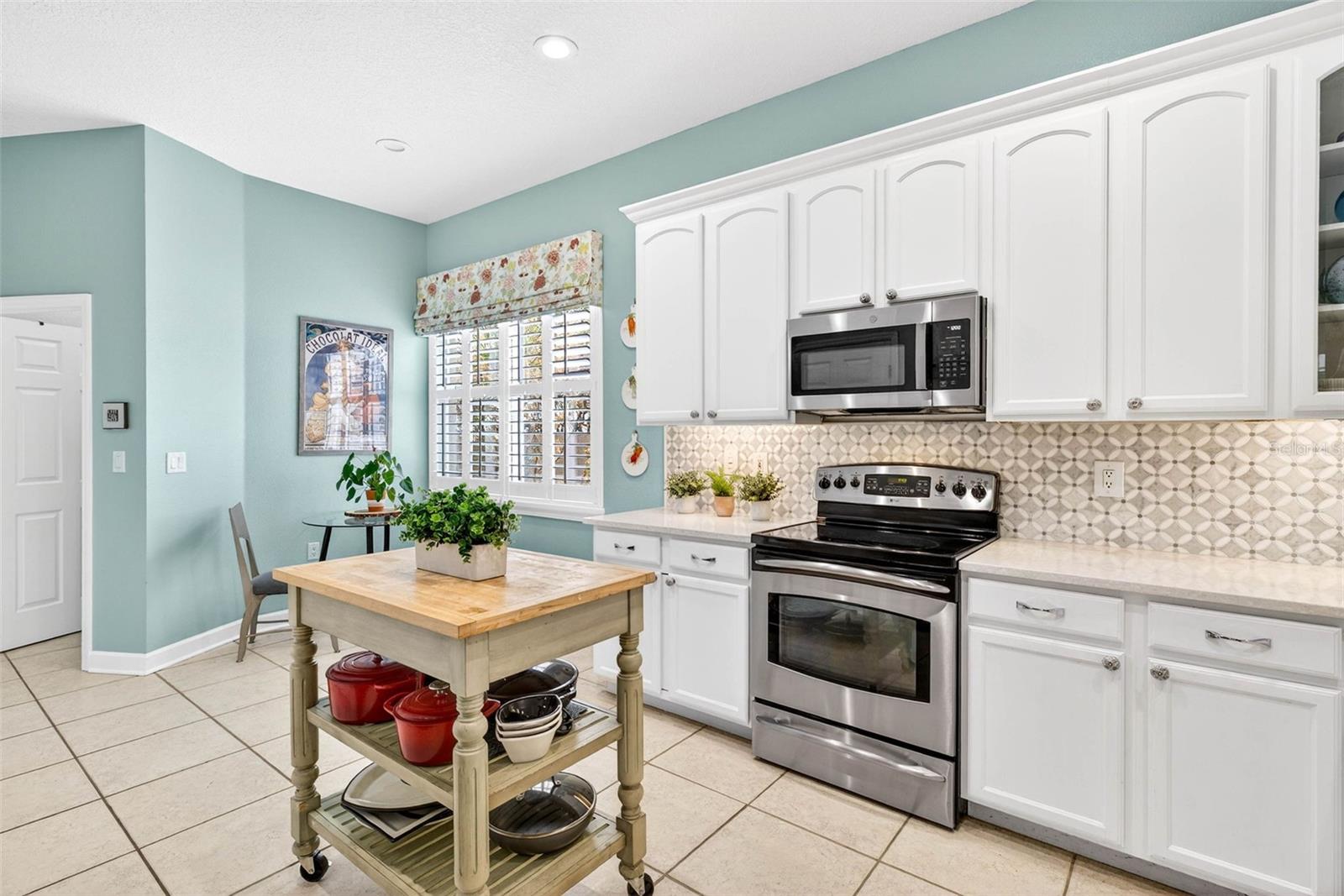 Image 22 of 90 For 5215 Fairway One Drive