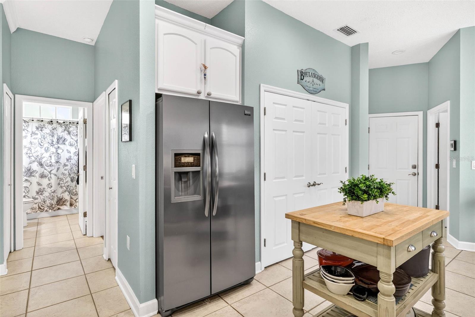 Image 23 of 90 For 5215 Fairway One Drive