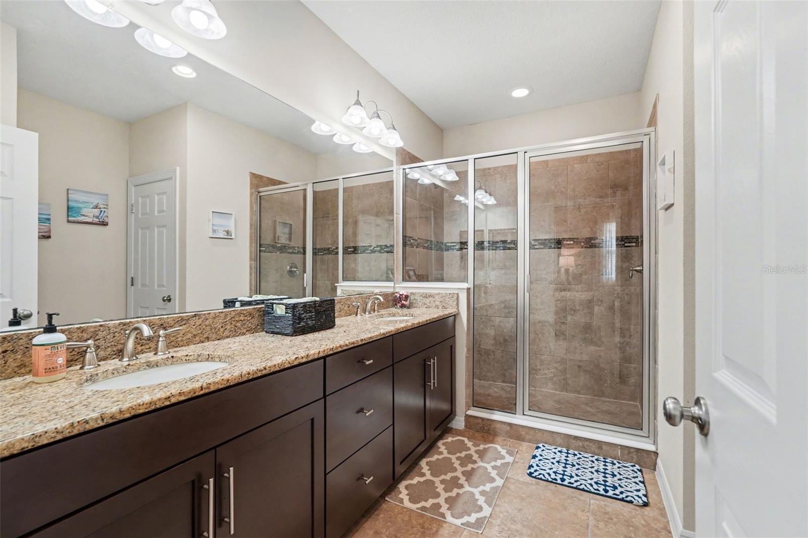 Image 25 of 36 For 908 Vineyard Lane