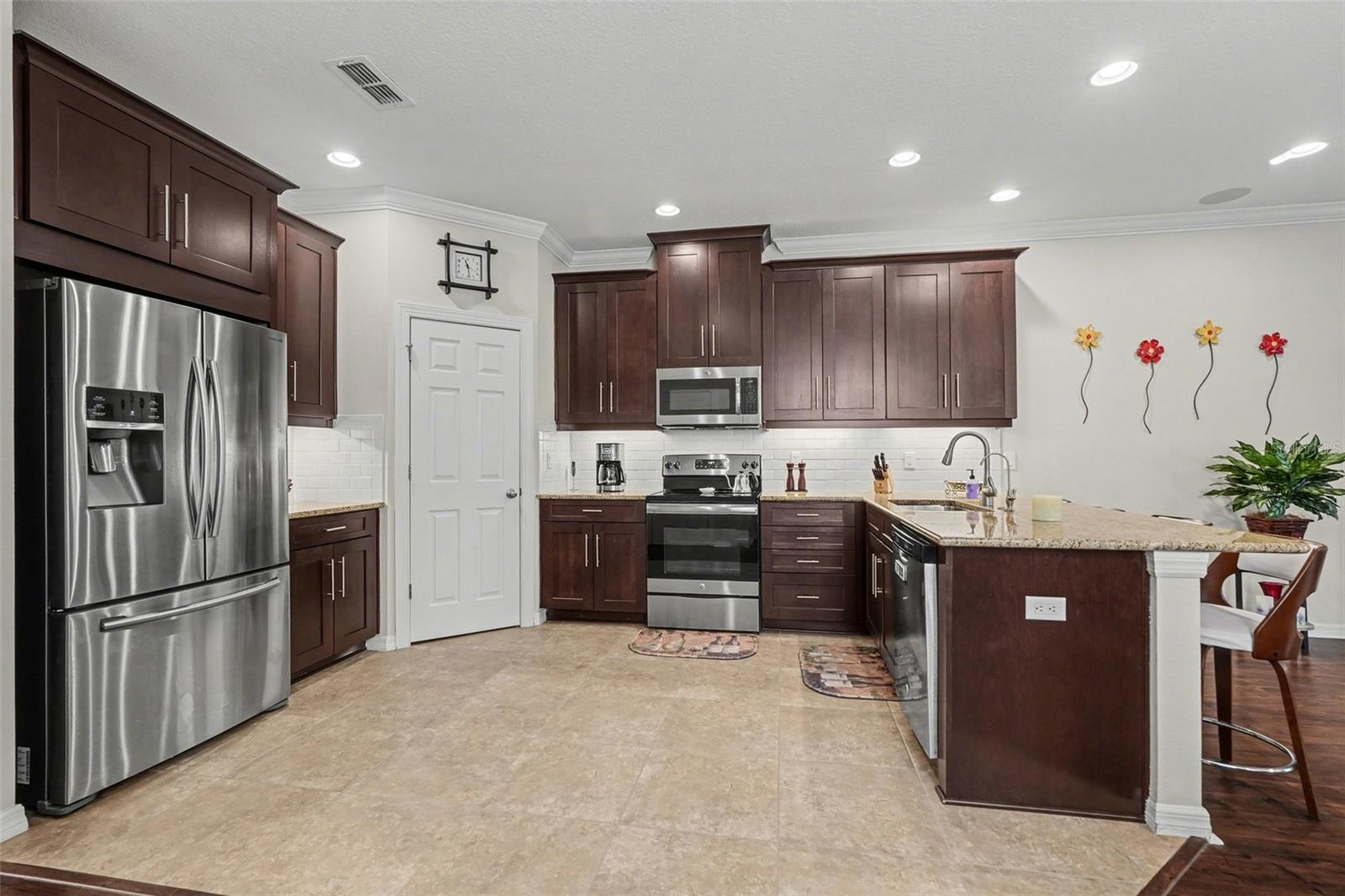 Image 7 of 36 For 908 Vineyard Lane