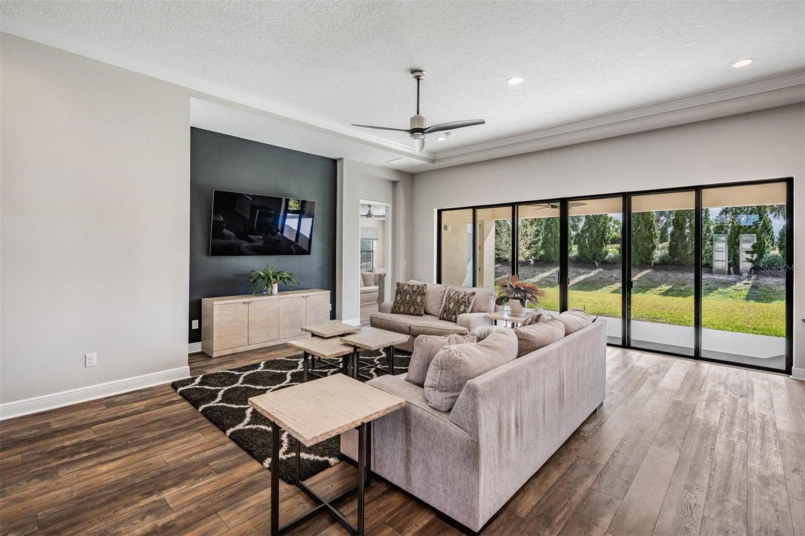 Image 17 of 65 For 9206 Isabella Circle