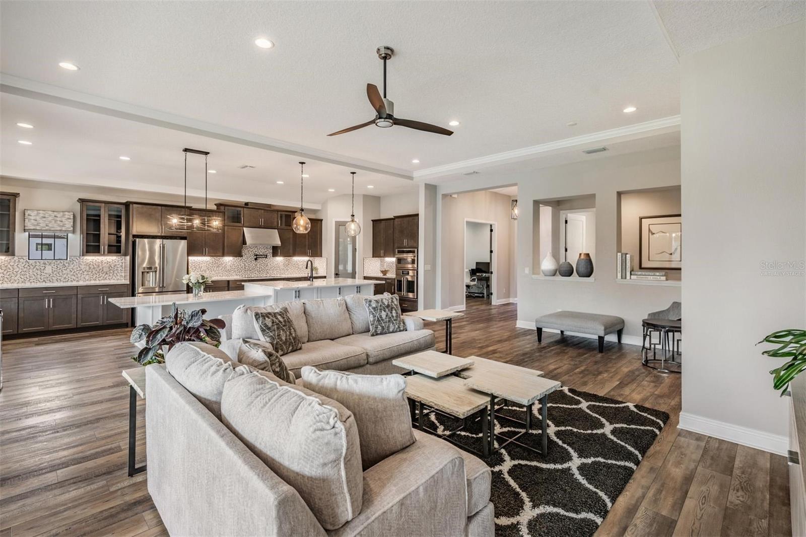 Image 19 of 65 For 9206 Isabella Circle