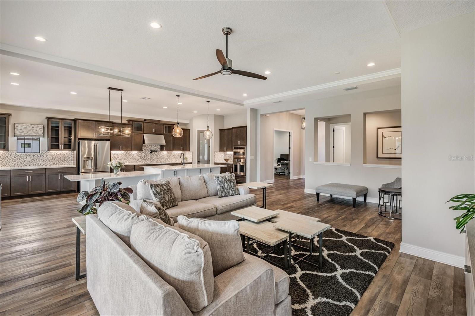 Image 21 of 65 For 9206 Isabella Circle