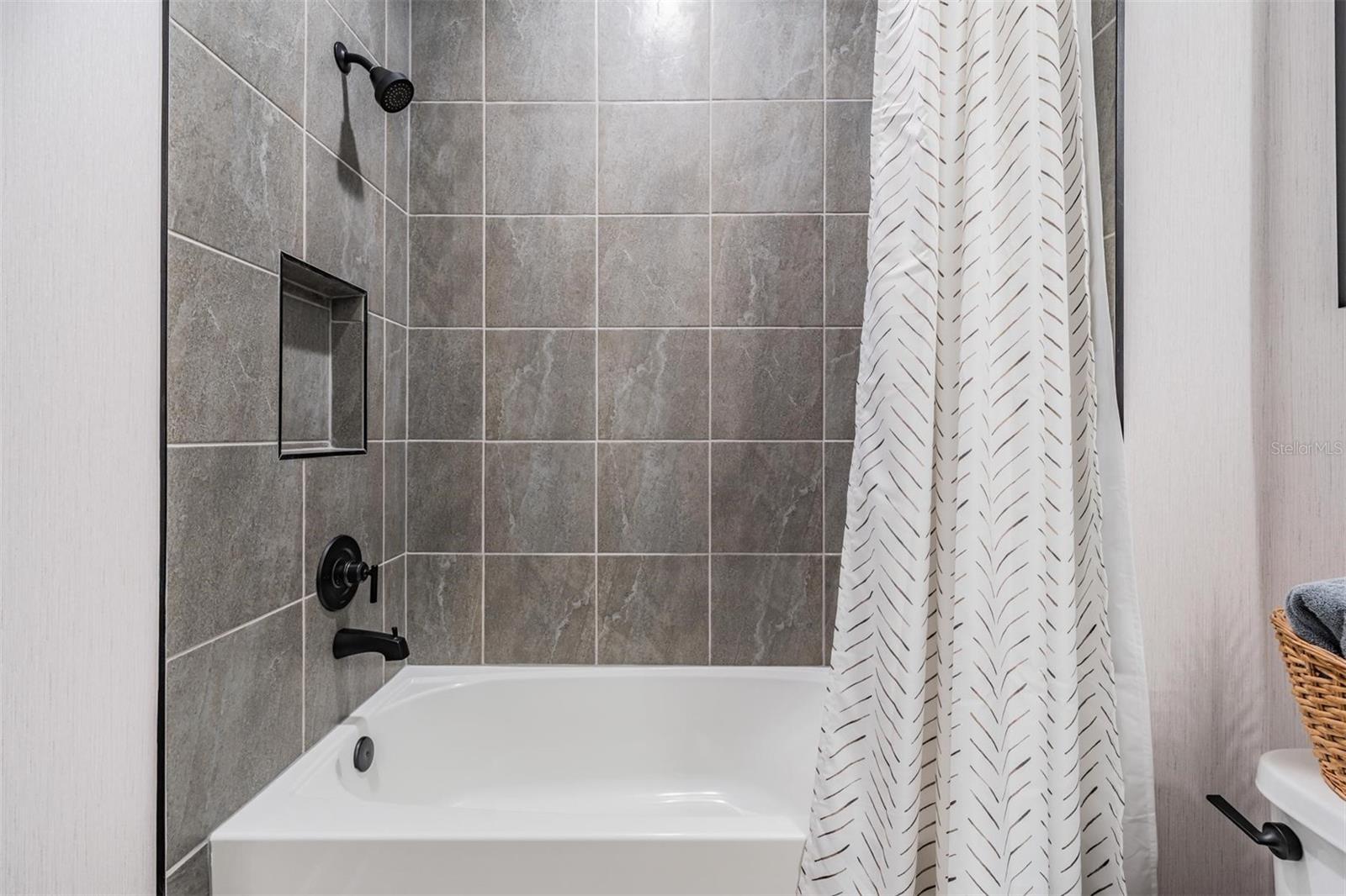 Image 30 of 65 For 9206 Isabella Circle