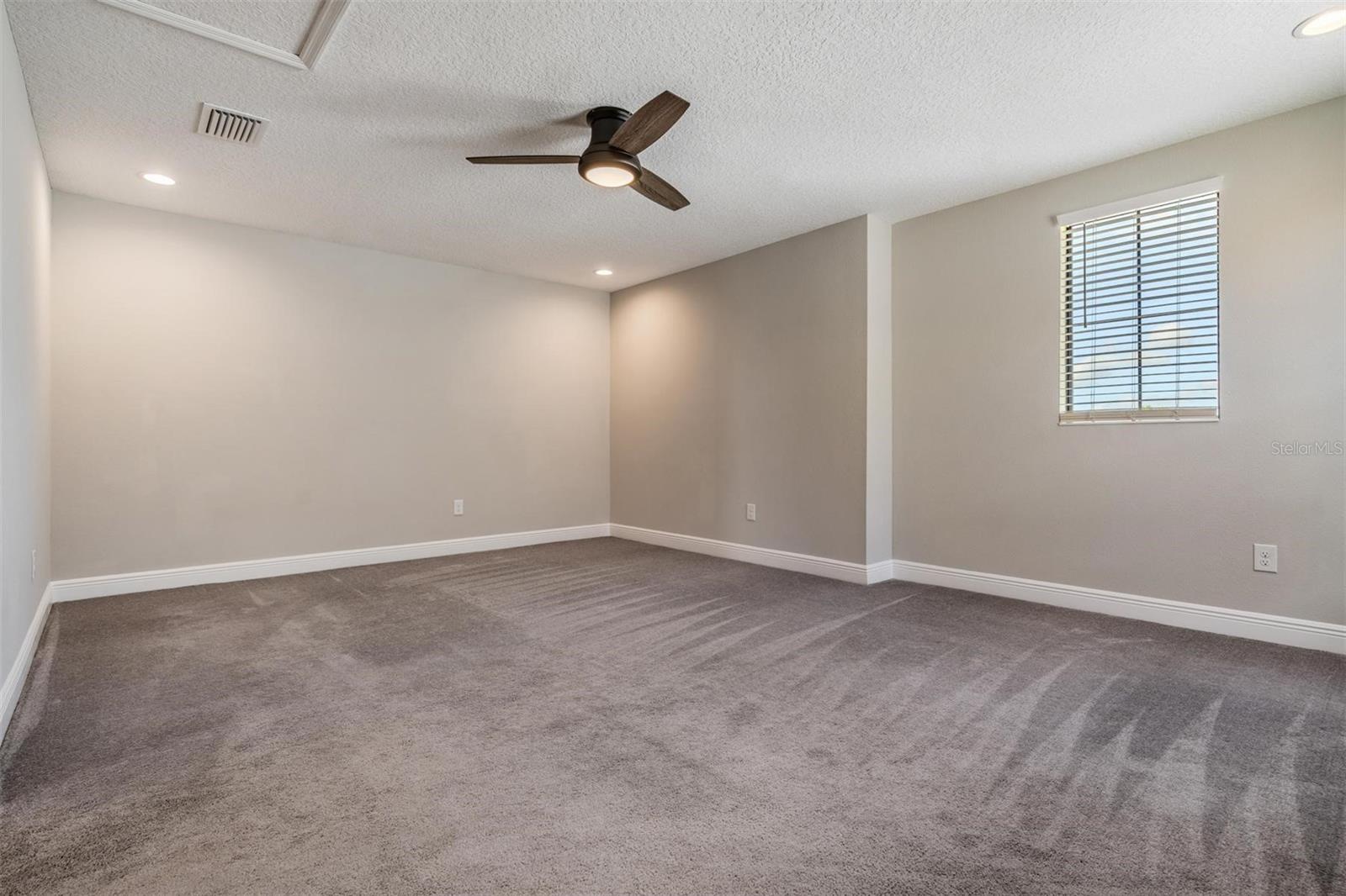 Image 40 of 65 For 9206 Isabella Circle