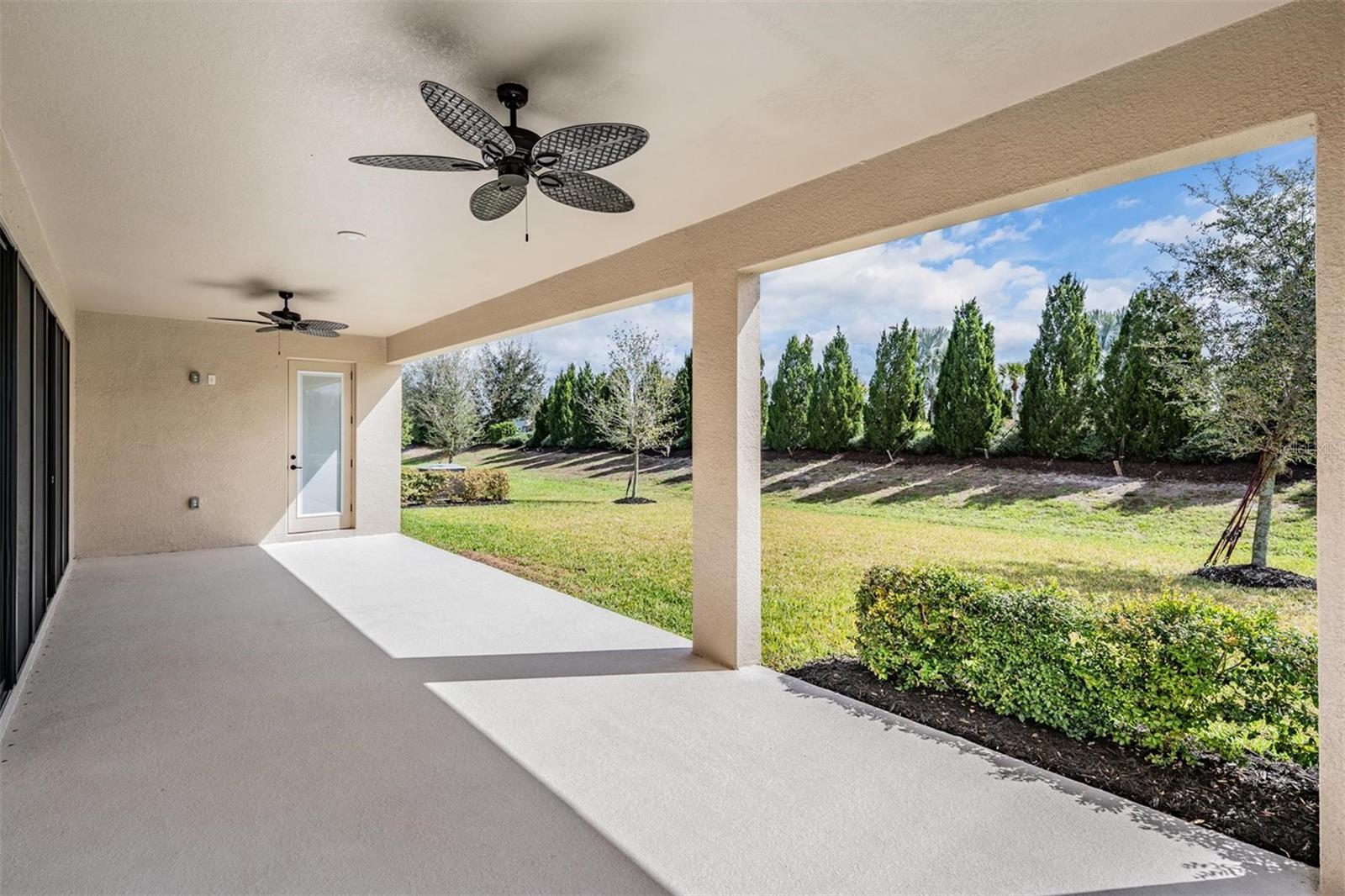 Image 42 of 65 For 9206 Isabella Circle