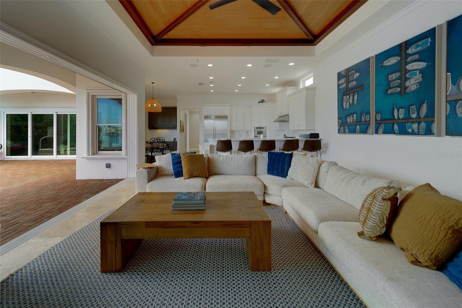 Image 35 of 96 For 824 Island Way