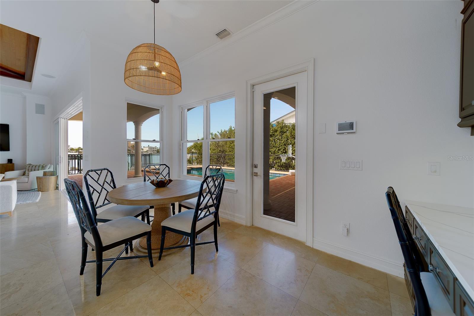 Image 43 of 96 For 824 Island Way