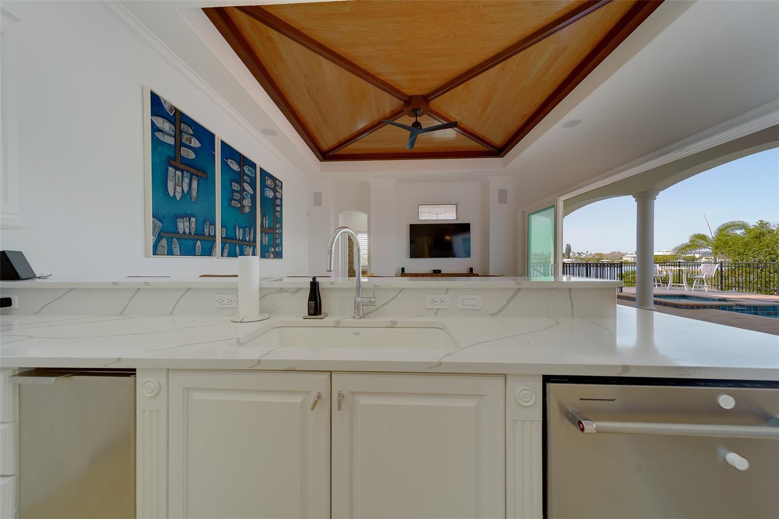 Image 45 of 96 For 824 Island Way