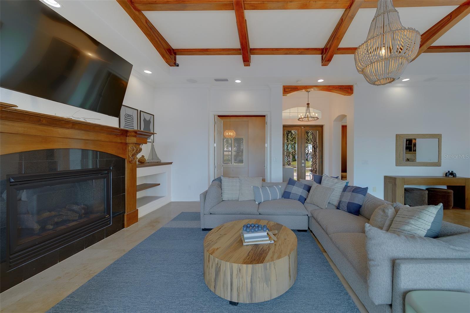 Image 52 of 96 For 824 Island Way