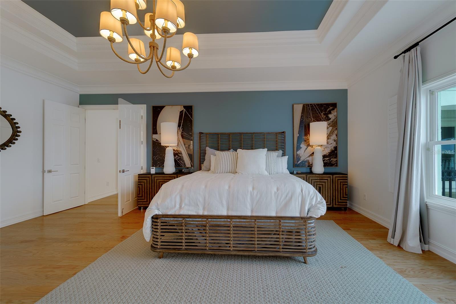 Image 58 of 96 For 824 Island Way