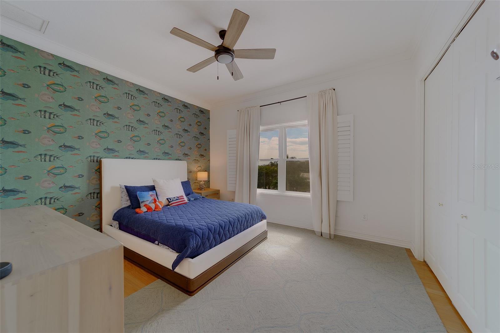 Image 69 of 96 For 824 Island Way