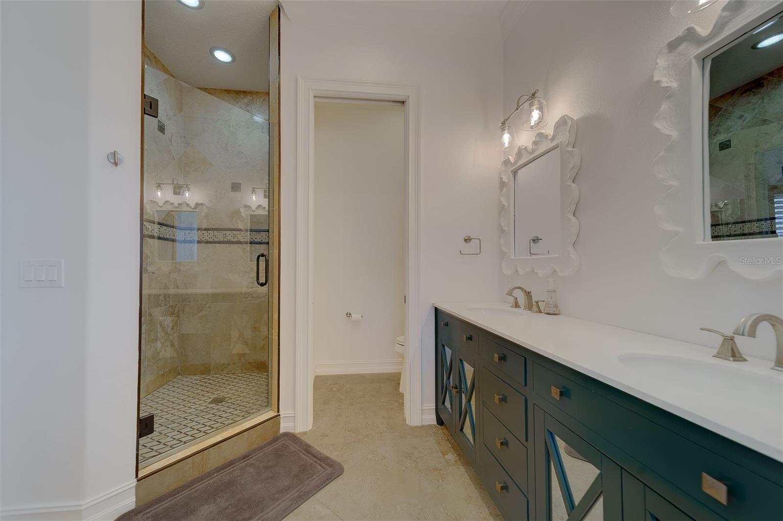 Image 74 of 96 For 824 Island Way