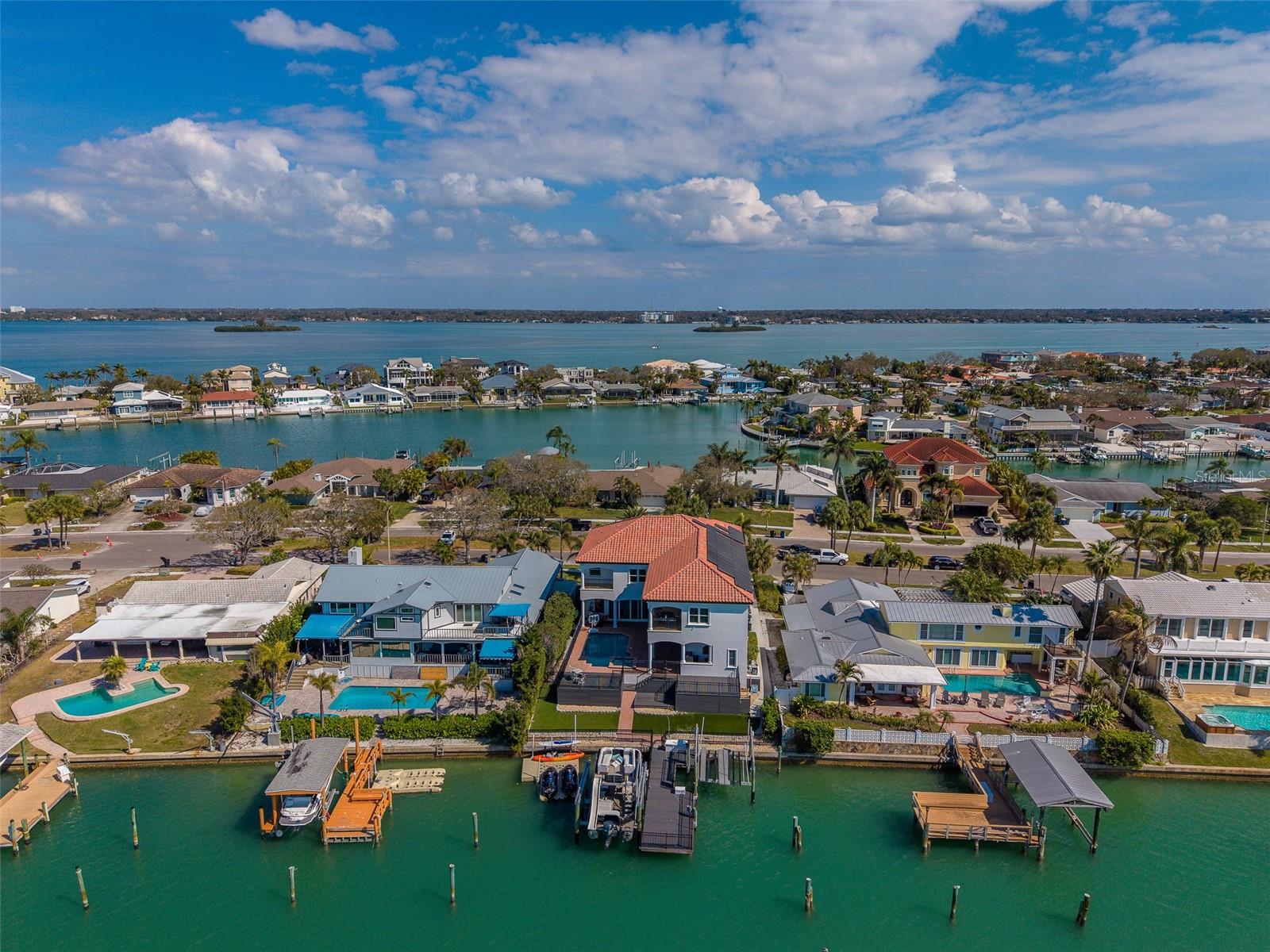 Image 81 of 96 For 824 Island Way