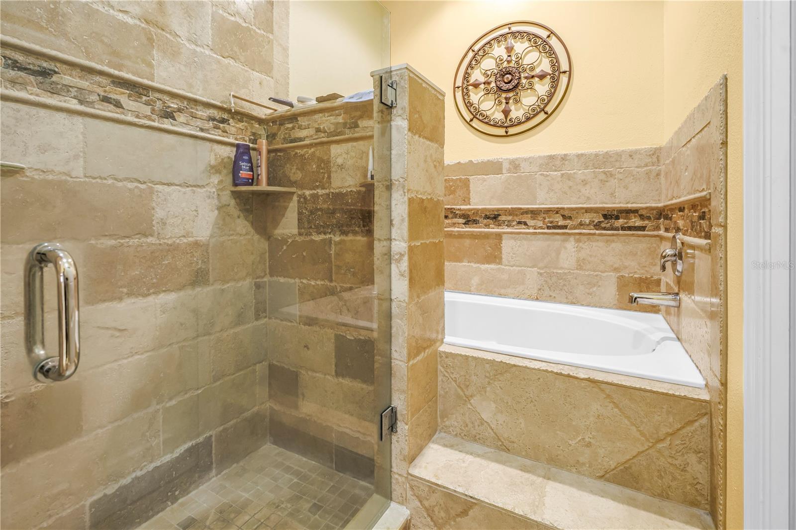 Image 19 of 42 For 1014 Ewing Place