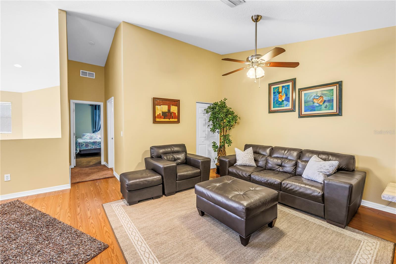 Image 32 of 42 For 1014 Ewing Place