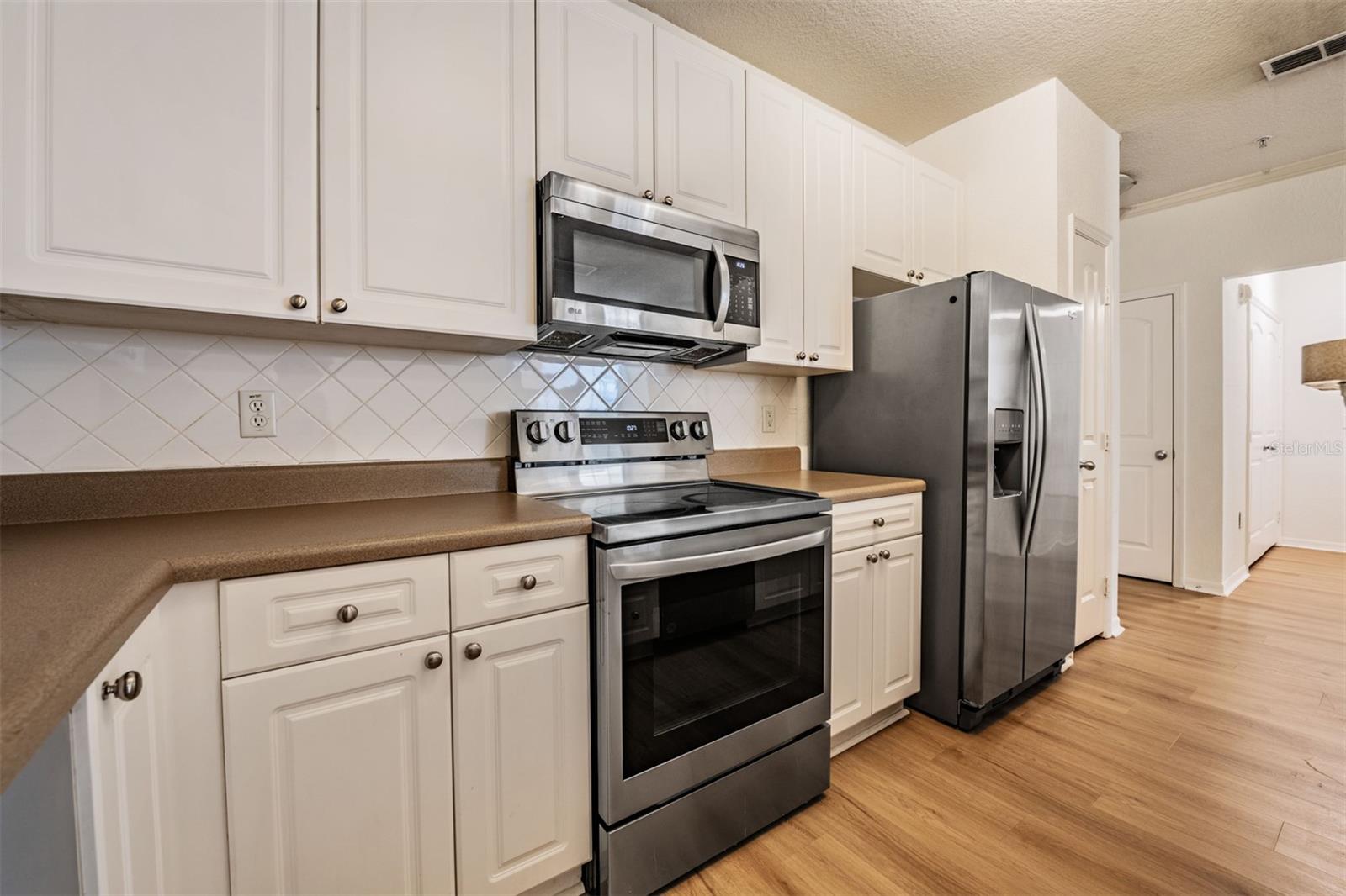 Image 10 of 30 For 4221 Spruce Street 1302