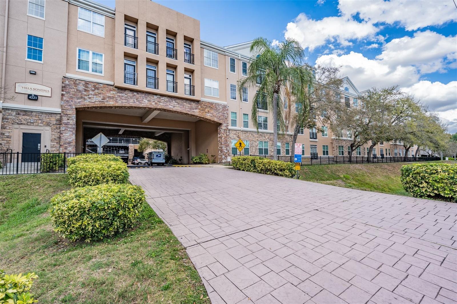 Image 28 of 30 For 4221 Spruce Street 1302