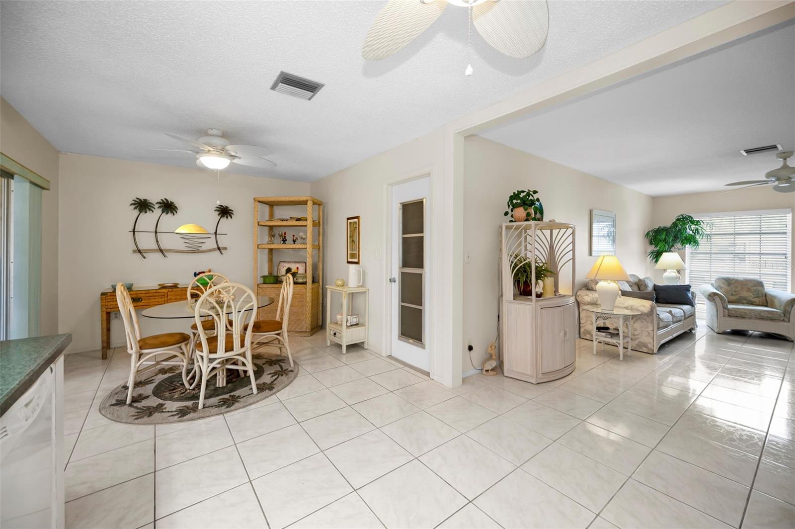 Image 14 of 50 For 1055 Loch Haven Drive S